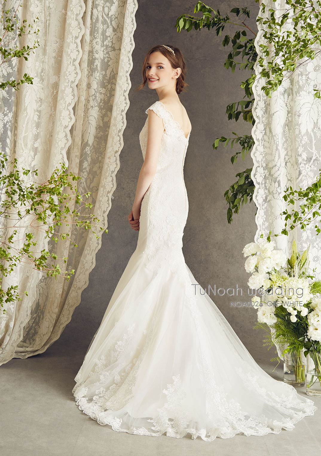 NOA0025 オフホワイト Tunoah Wedding （チュノア